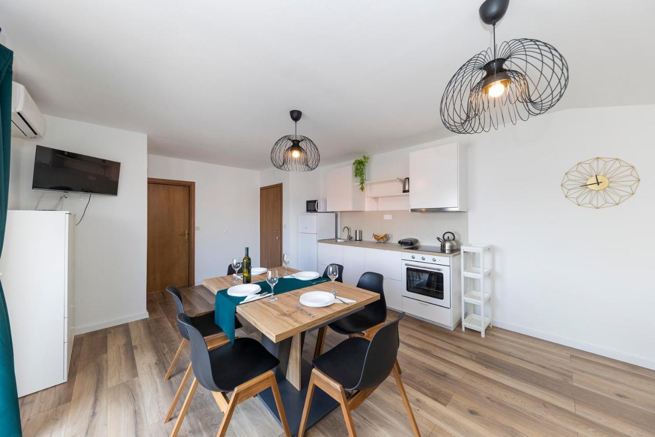 Apartmani Maestral Dobropoljana Екстериор снимка