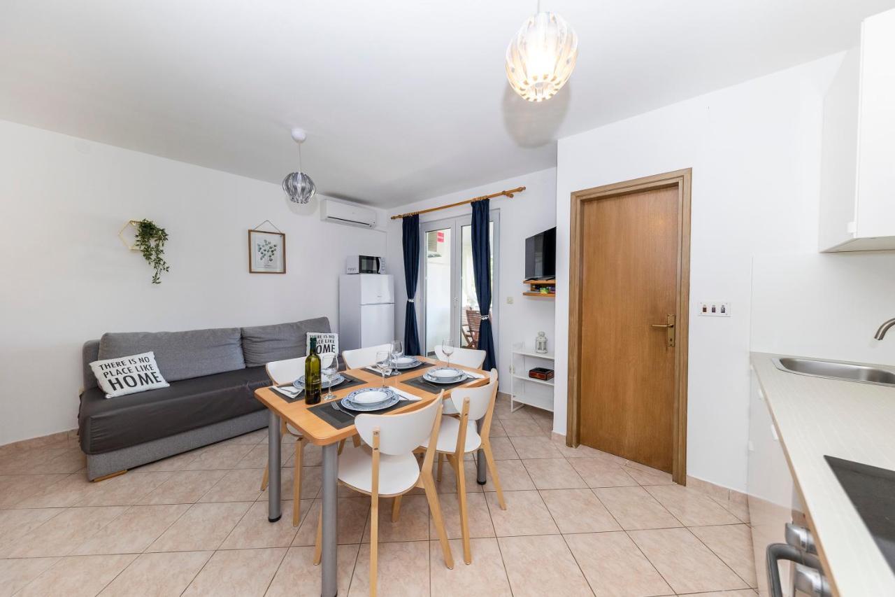 Apartmani Maestral Dobropoljana Екстериор снимка