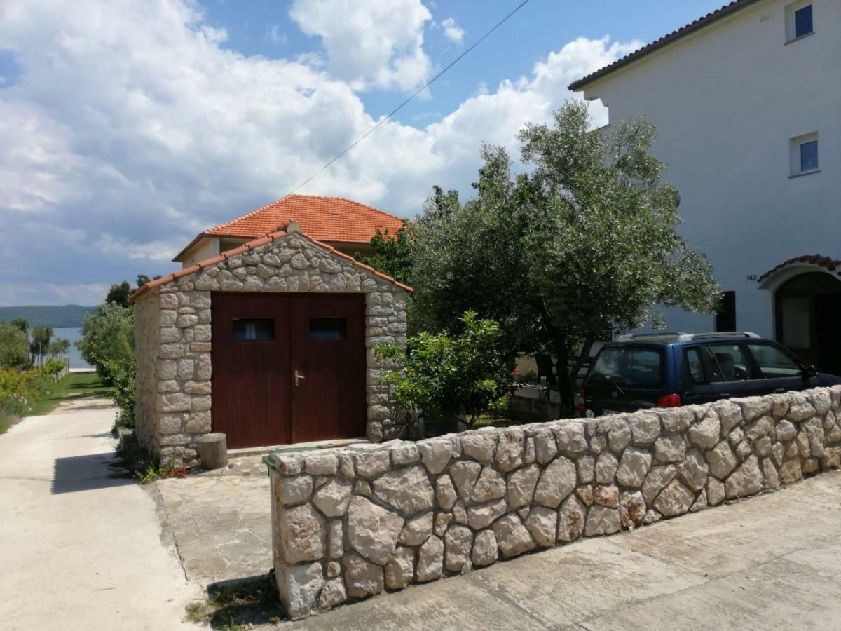 Apartmani Maestral Dobropoljana Екстериор снимка